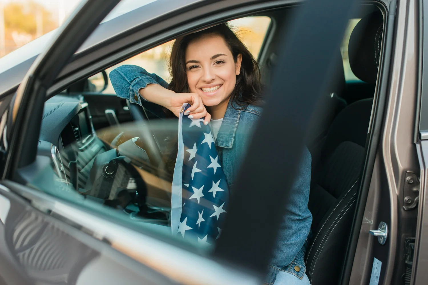 Descubra como alugar um carro nos EUA sem complicações para os entusiastas mais jovens
